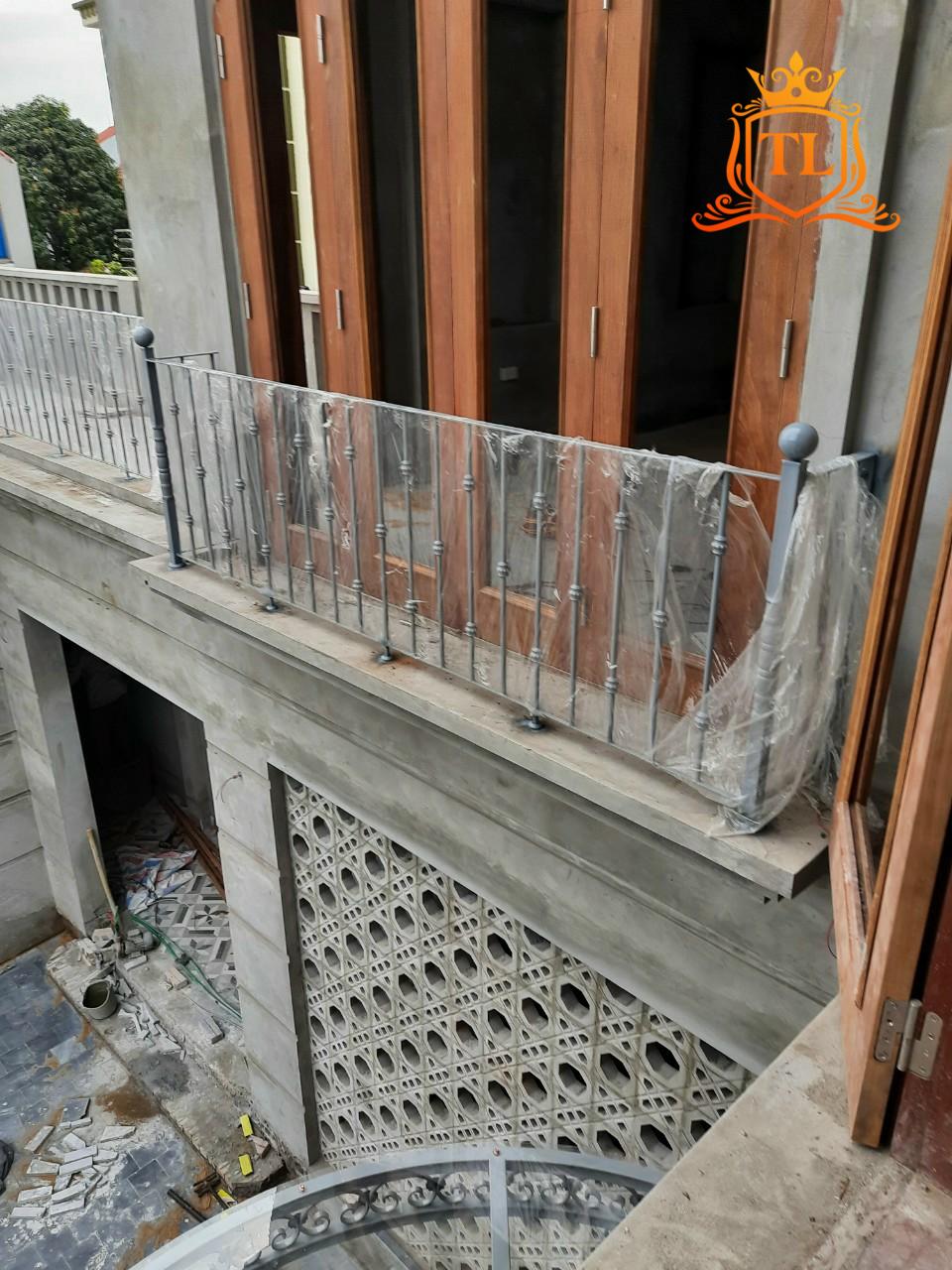 61eb56ce07accff296bd