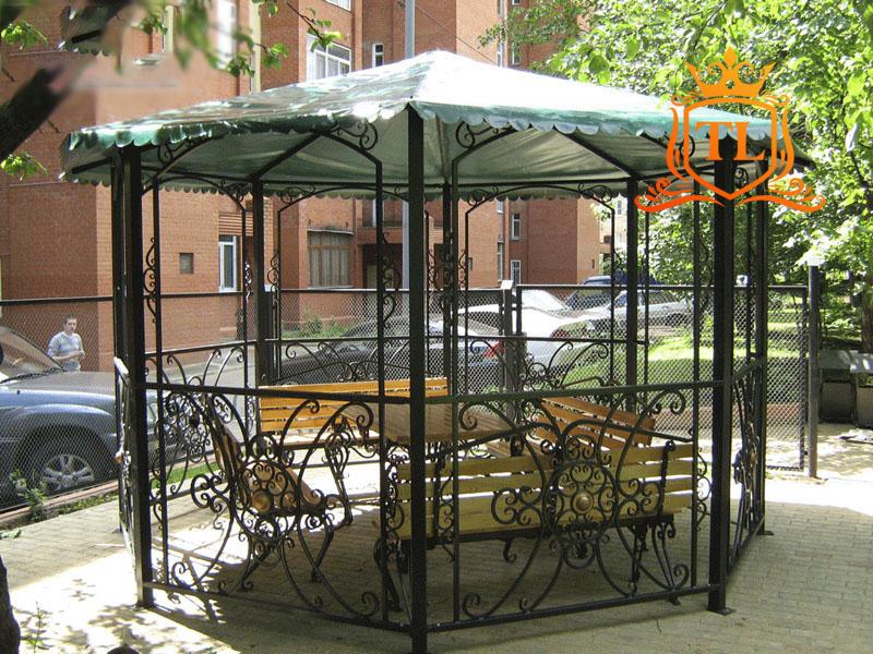 Cơ-sở-gia-công-nhà-chòi-bền-đẹp-rẻ-cho-các-biệt-thự-có-sân-vườn-lớn-3