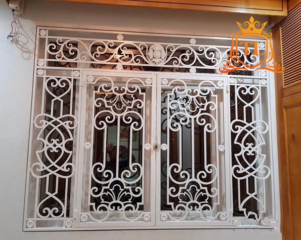 Mẫu cửa sổ hoa sắt mỹ thuật đẹp