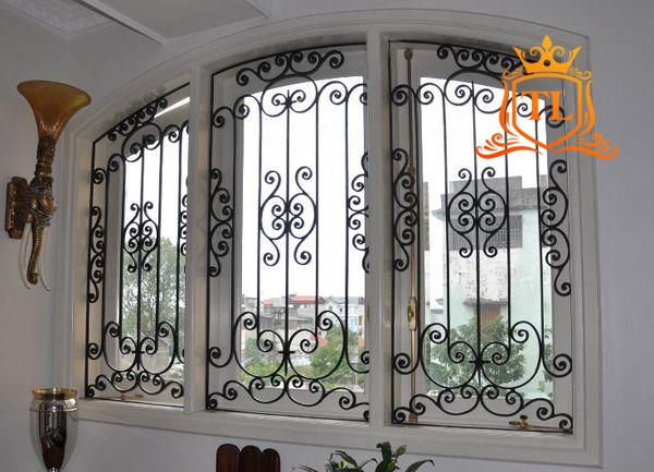 Mẫu hoa cửa sắt mỹ thuật, hoa sắt nghệ thuật đẹp