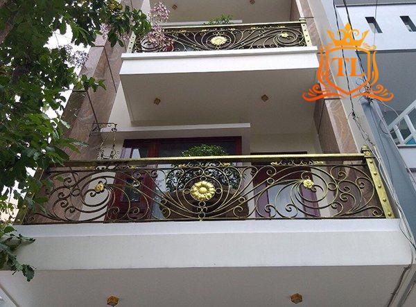 Mẫu lan can ban công sắt nghệ thuật đẹp