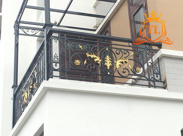 Mẫu lan can ban công sắt nghệ thuật, sắt mỹ thuật đẹp