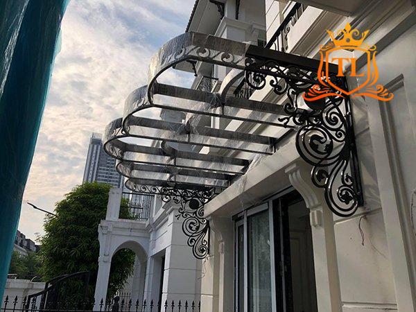 Mẫu mái hiên, mái che kính sắt nghệ thuật đẹp